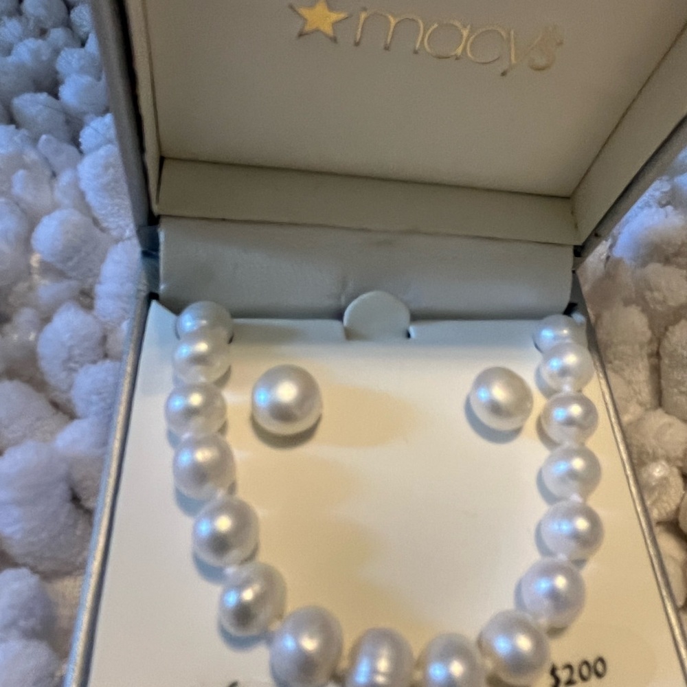 NWT Macy’s Bridge Cultured Pearl set Earrings and Necklace Sterling Silver - Picture 2 of 8
